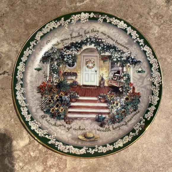 Cherish your family, Bradford Exchange “Welcome Home” - Picture 1 of 2